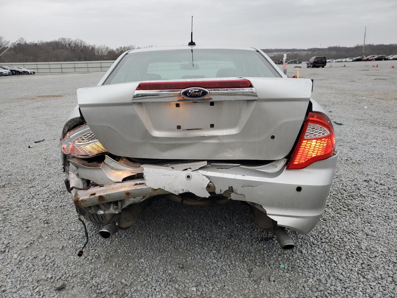 2010 Ford Fusion - Image 6