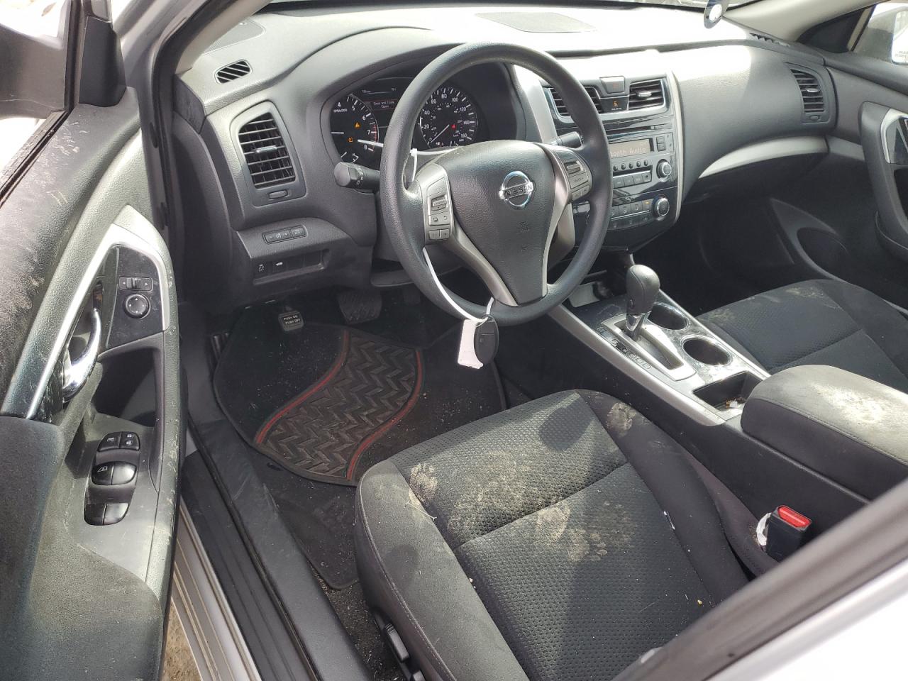 2014 Nissan Altima - Image 8