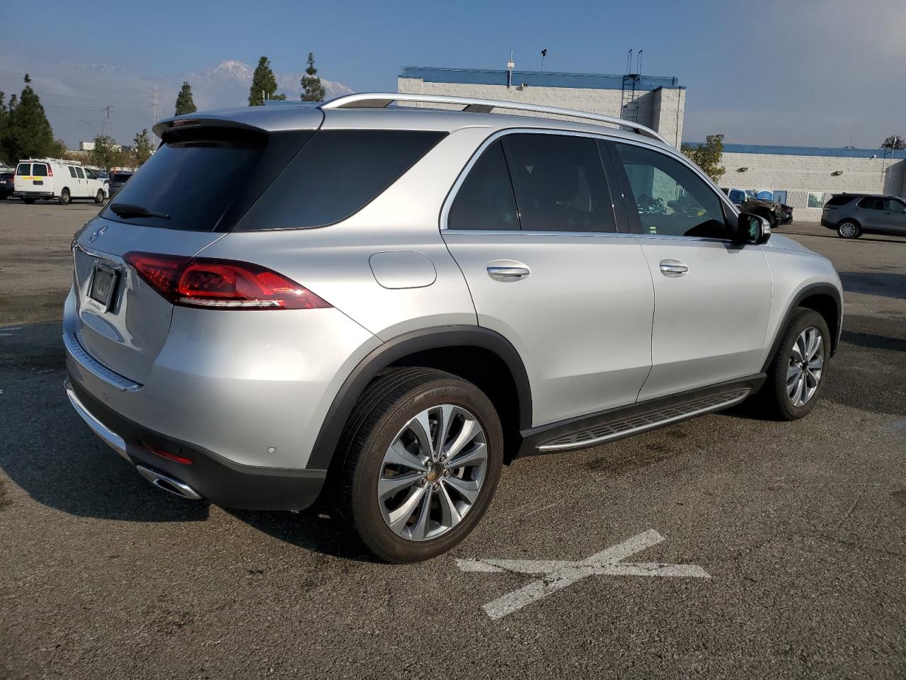 2020 Mercedes-Benz GLE - Image 3