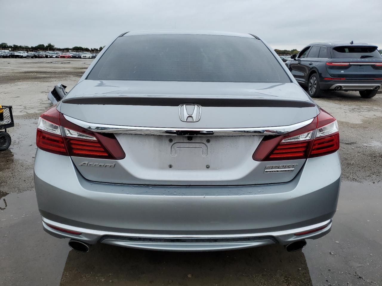 2017 Honda Accord - Image 6