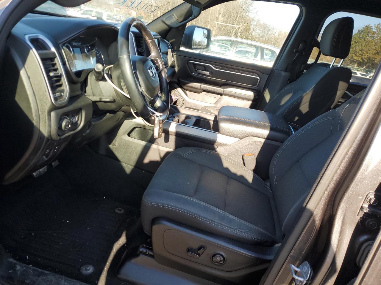 2019 RAM 1500 - Image 7