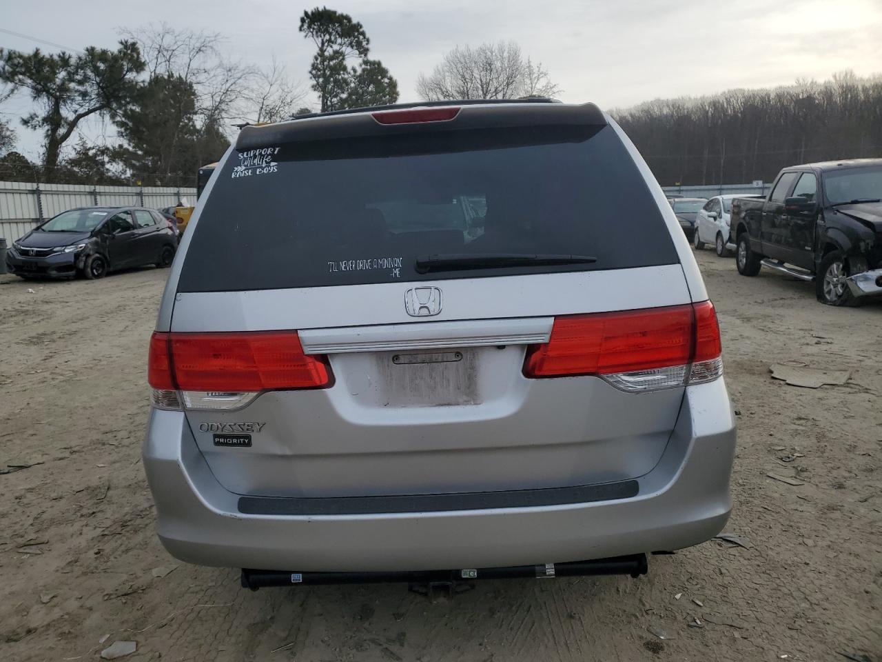 2010 Honda Odyssey - Image 6