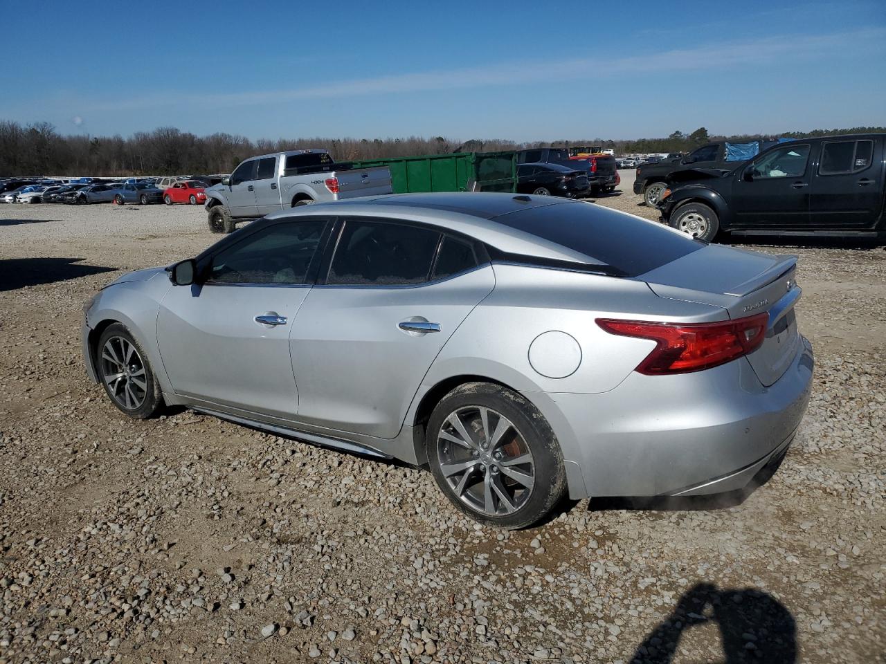 2017 Nissan Maxima - Image 2