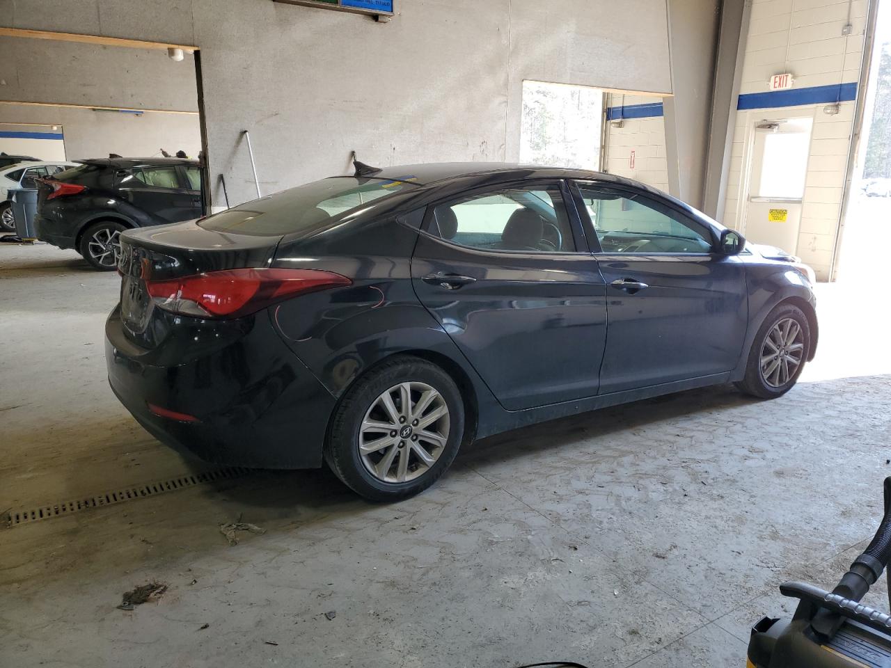 2014 Hyundai Elantra - Image 3
