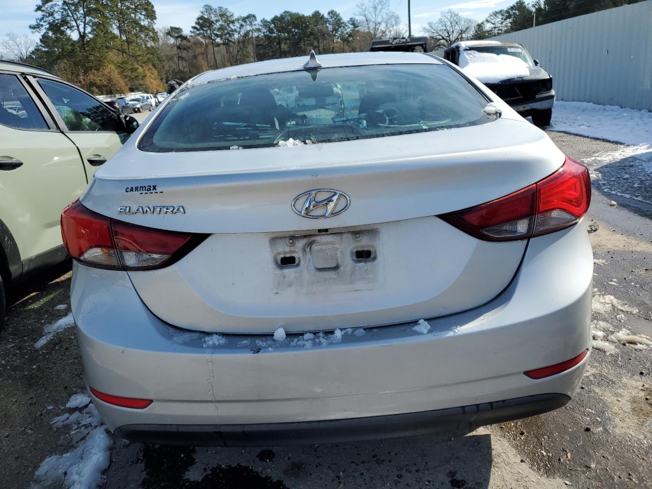 2015 Hyundai Elantra - Image 6