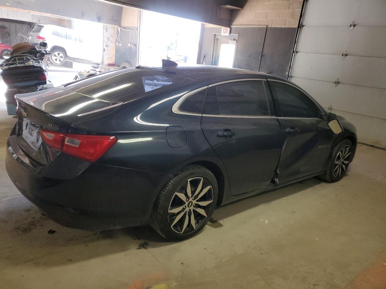 2017 Chevrolet Malibu - Image 3