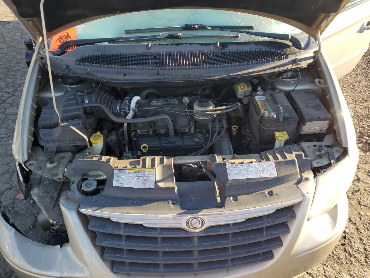 2006 Chrysler Town & Country - Image 13
