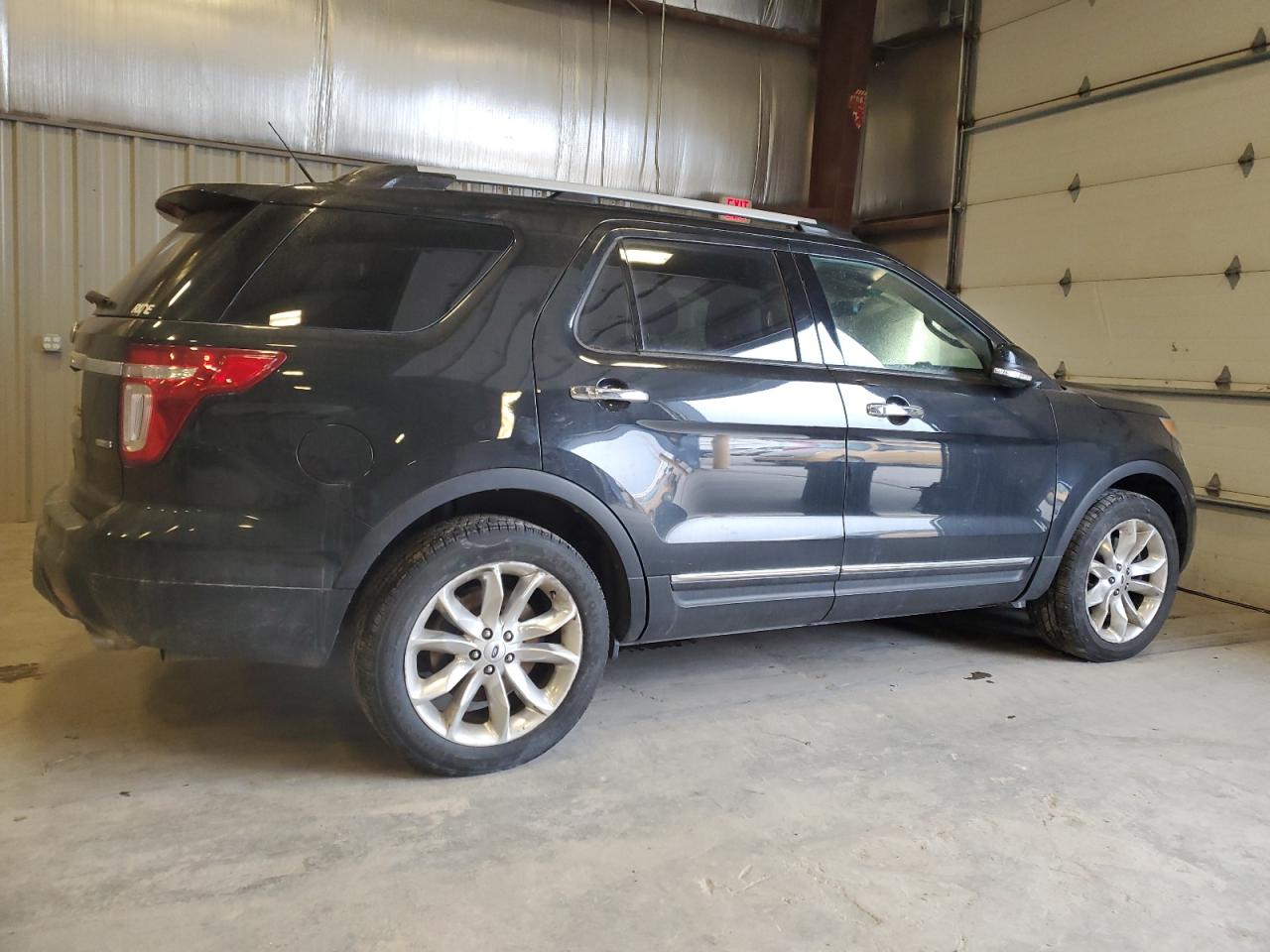 2015 Ford Explorer - Image 3