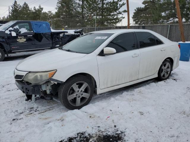 Sedans TOYOTA CAMRY 2014 Biały