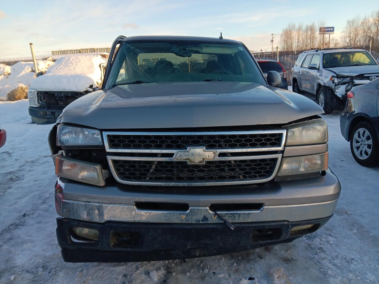 2006 Chevrolet Silverado - Image 5