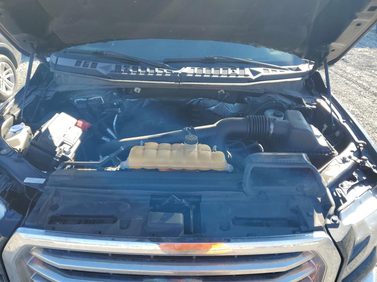 2016 Ford F-150 - Image 11