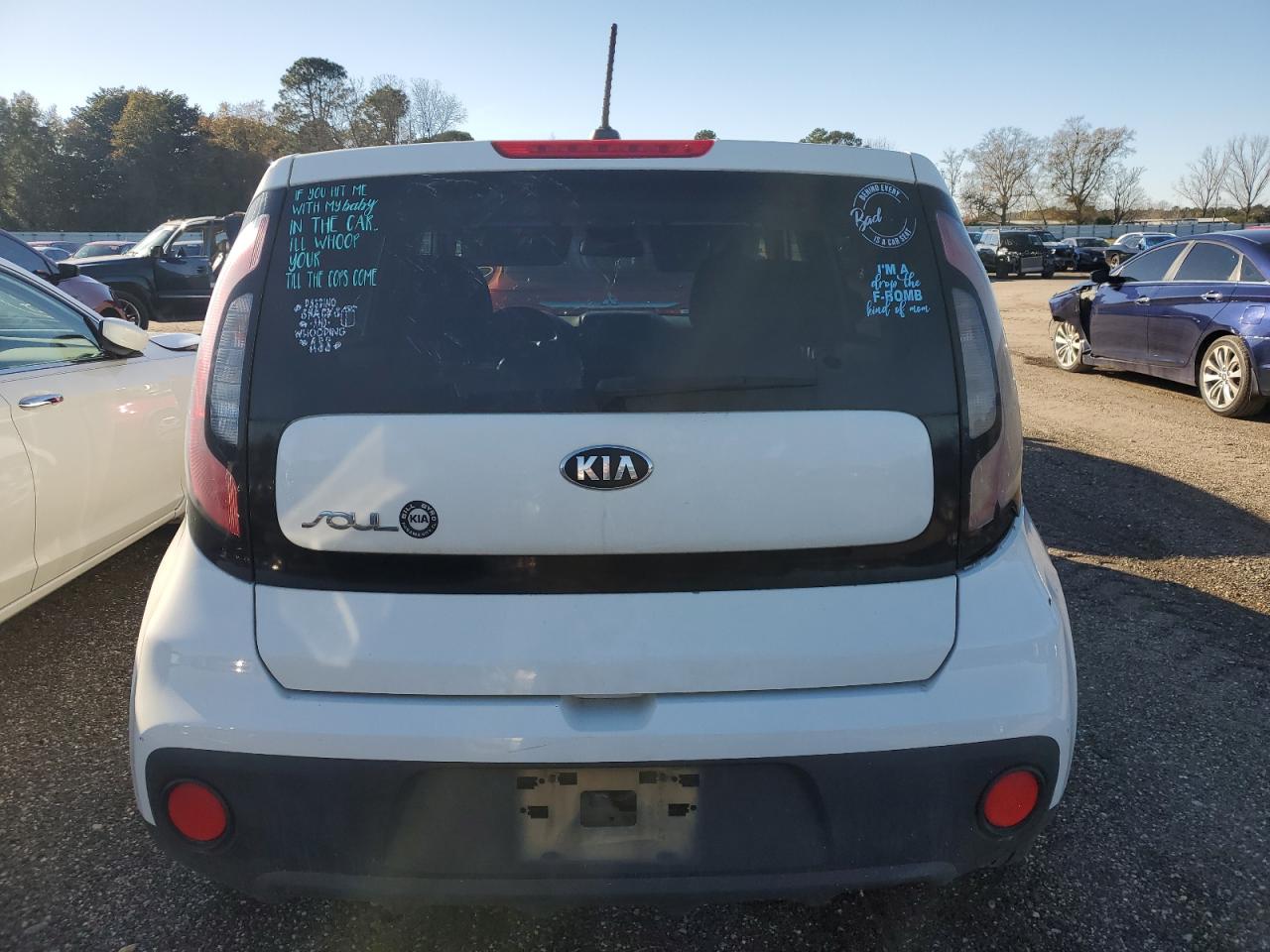 VIN KNDJN2A25J7521404 2018 KIA SOUL no.6