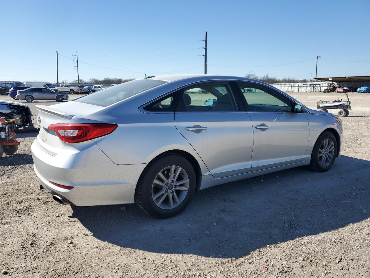 2016 Hyundai Sonata - Image 3