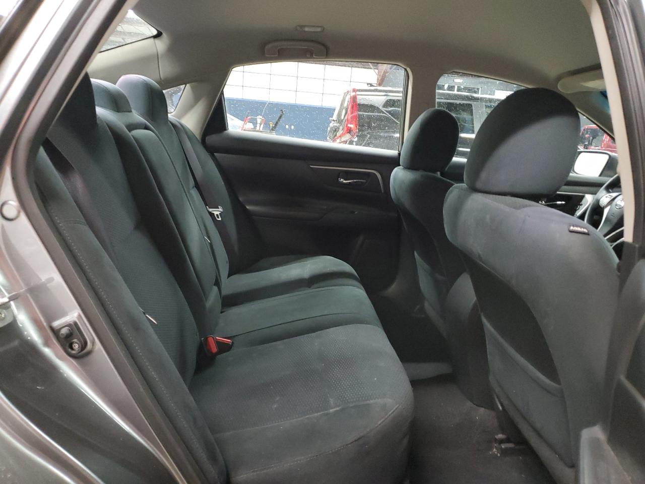 2015 Nissan Altima - Image 10
