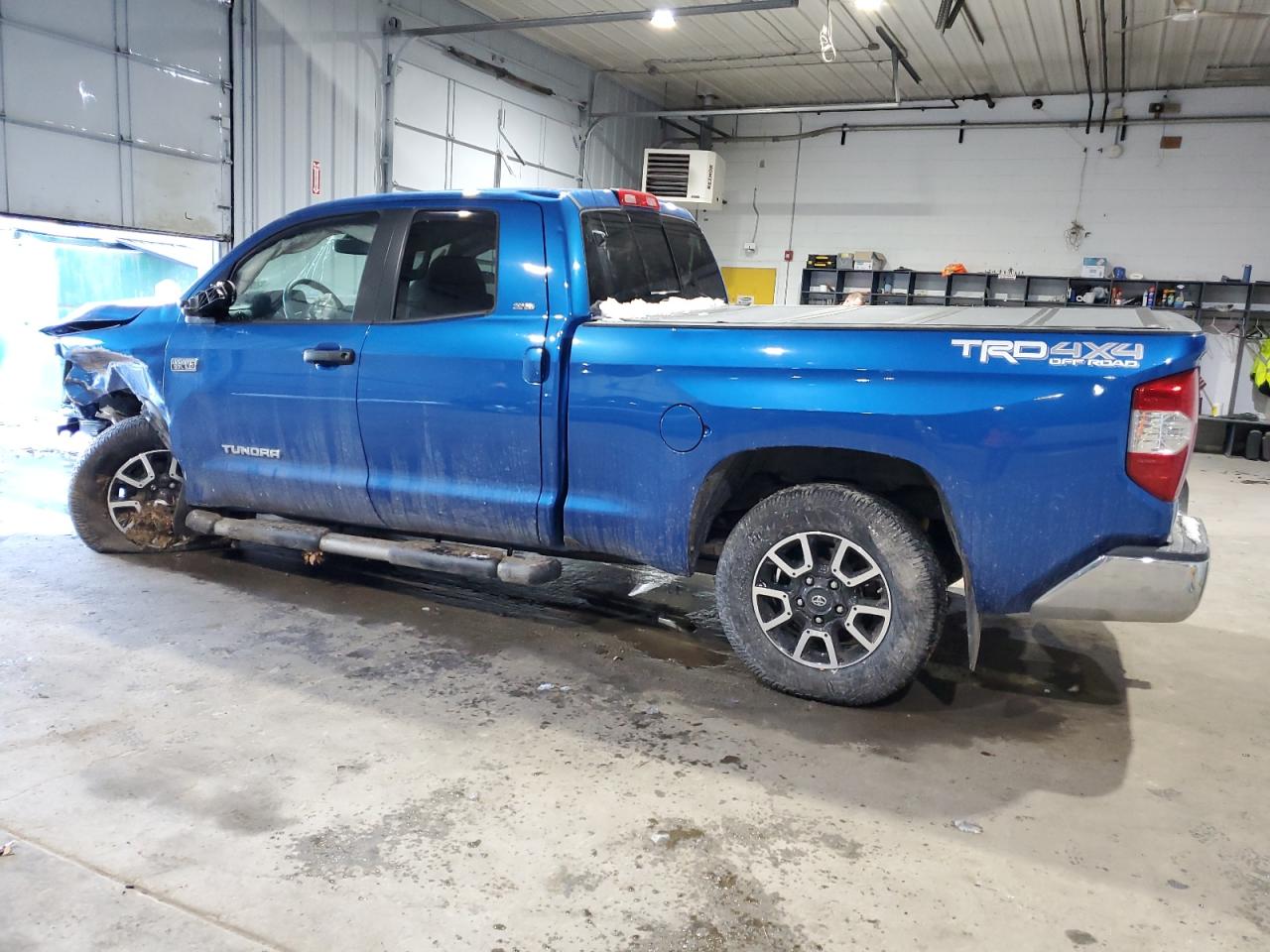 2018 Toyota Tundra - Image 2