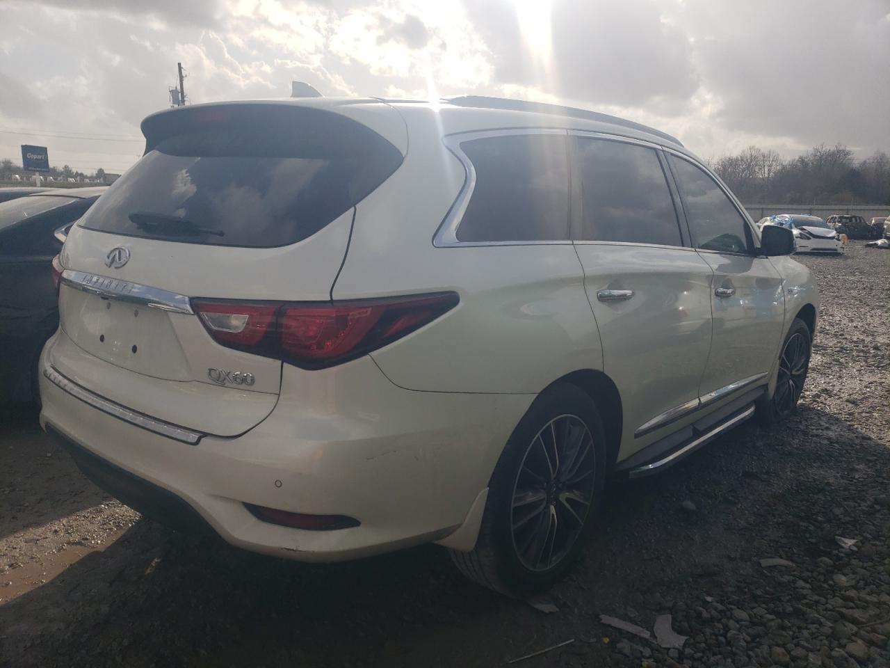 2017 Infiniti QX60 - Image 3