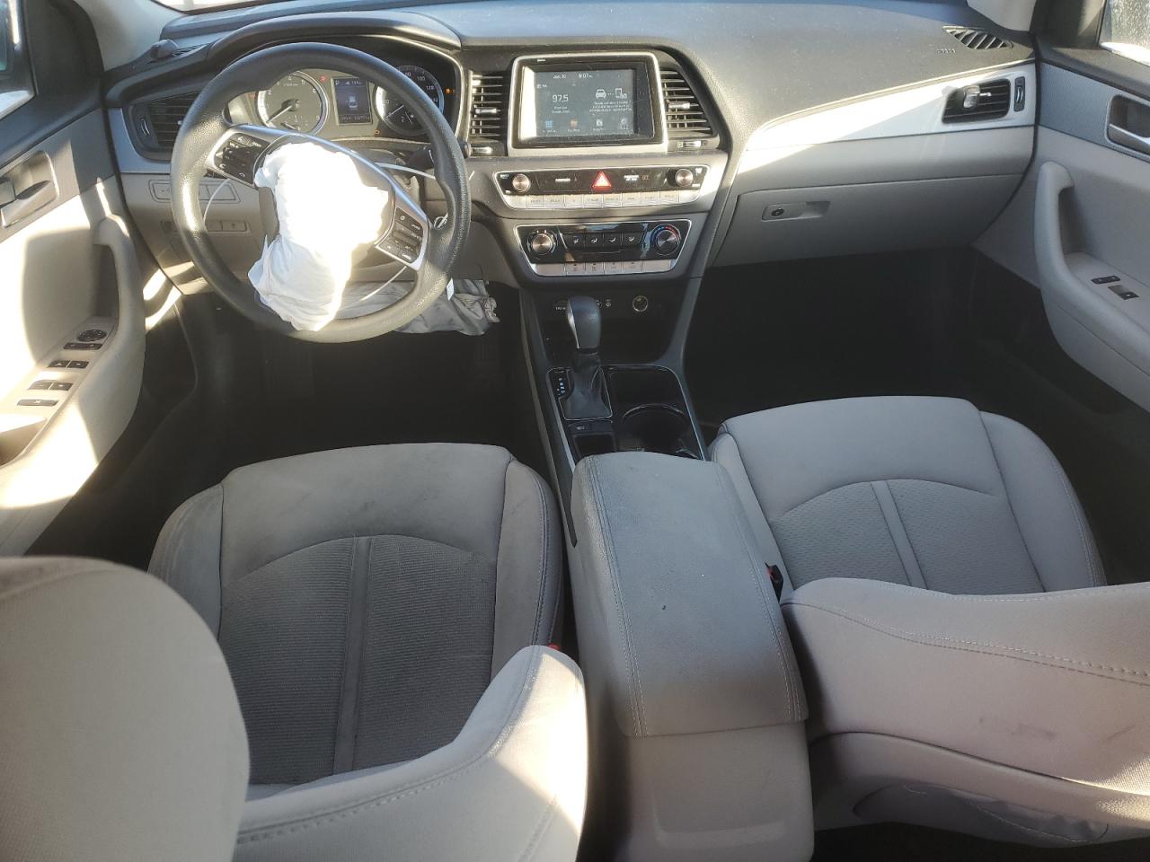 2019 Hyundai Sonata - Image 8