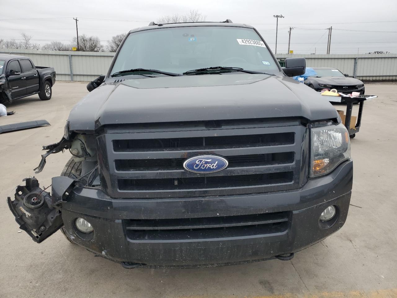 2010 Ford Expedition - Image 6