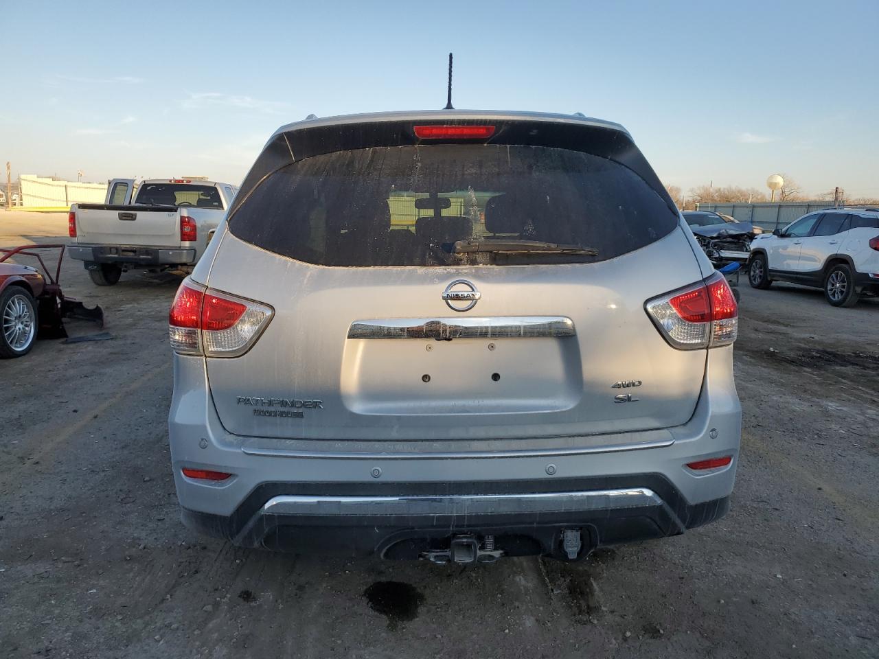 2015 Nissan Pathfinder - Image 6