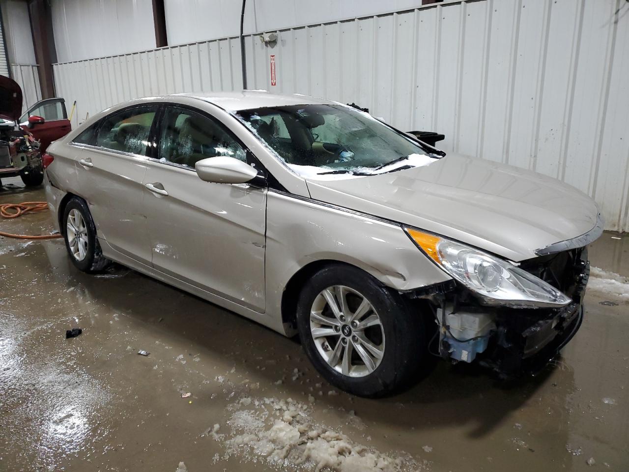 2012 Hyundai Sonata - Image 4