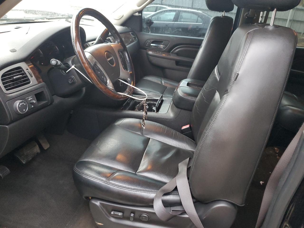 2012 GMC Yukon - Image 7