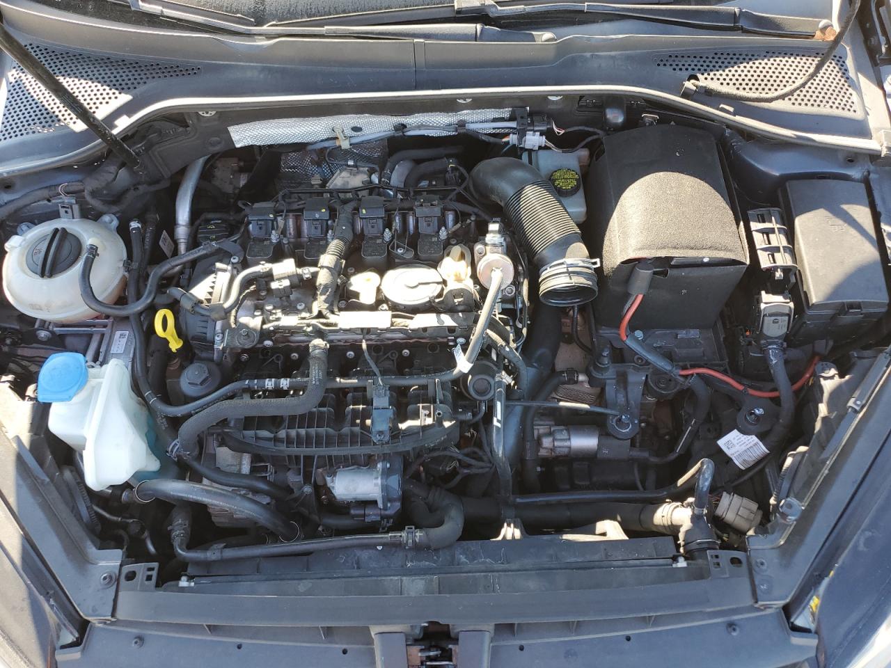 2015 Volkswagen Golf - Image 11