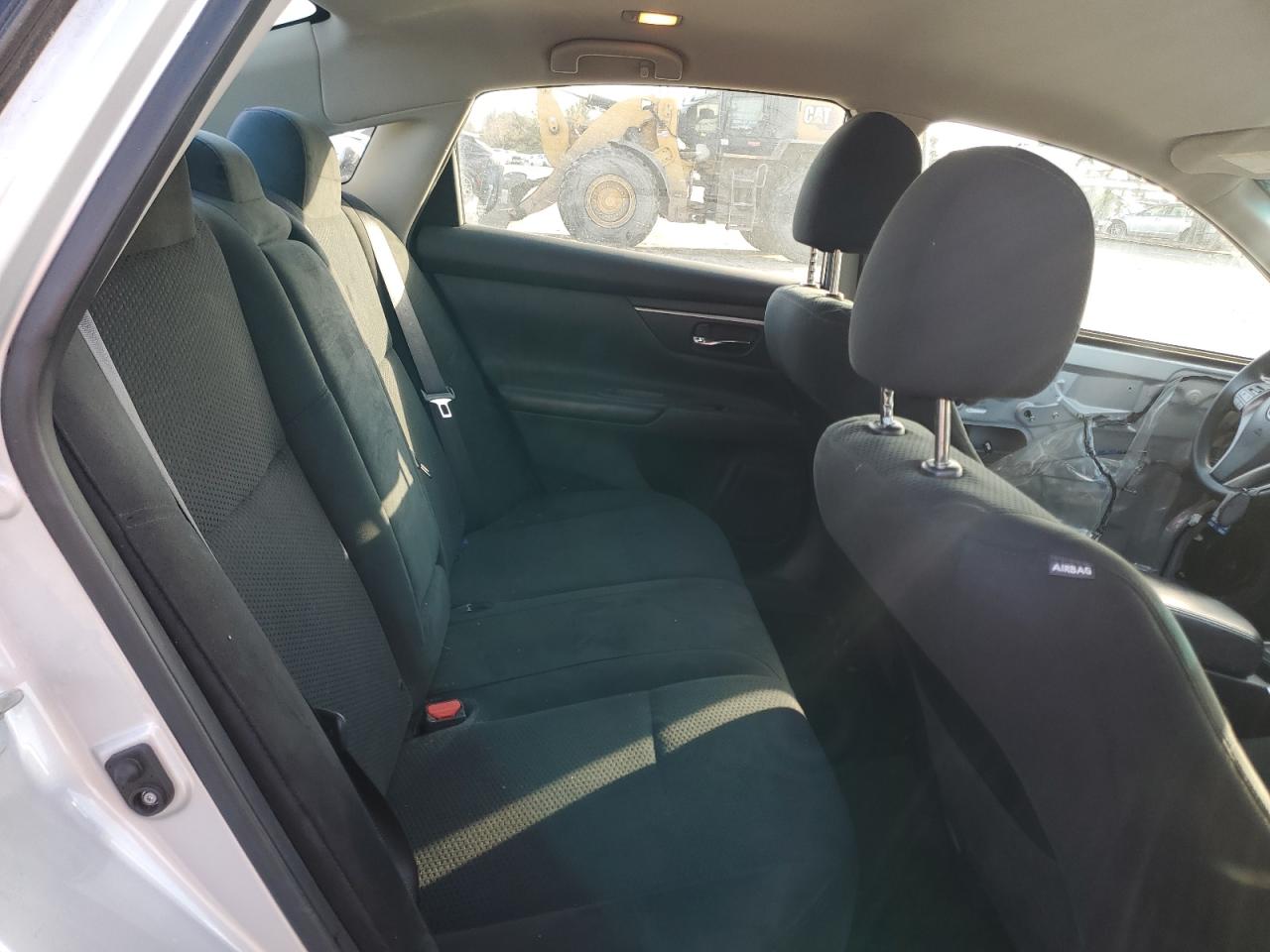 2015 Nissan Altima - Image 10