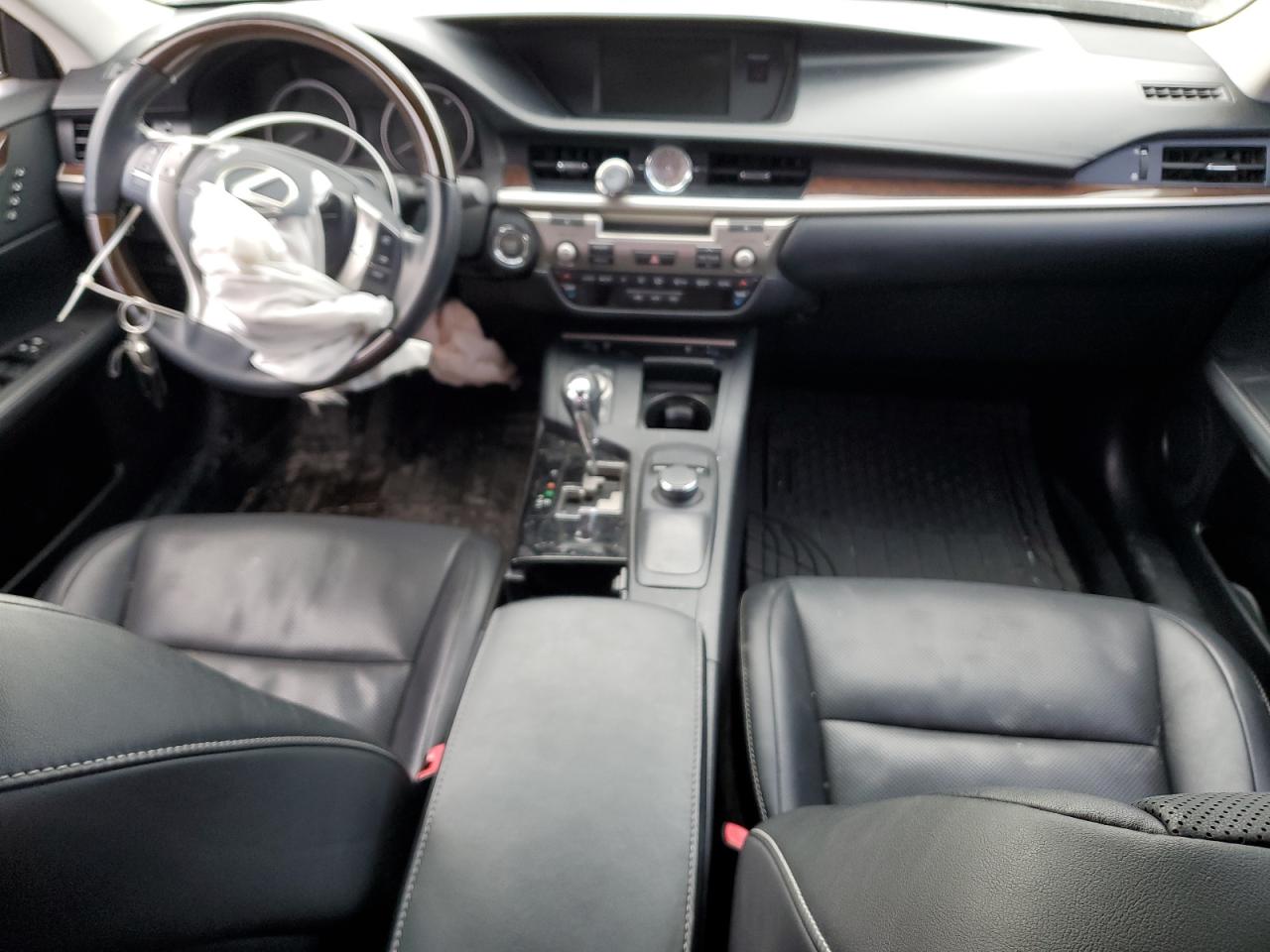 2014 Lexus ES - Image 8