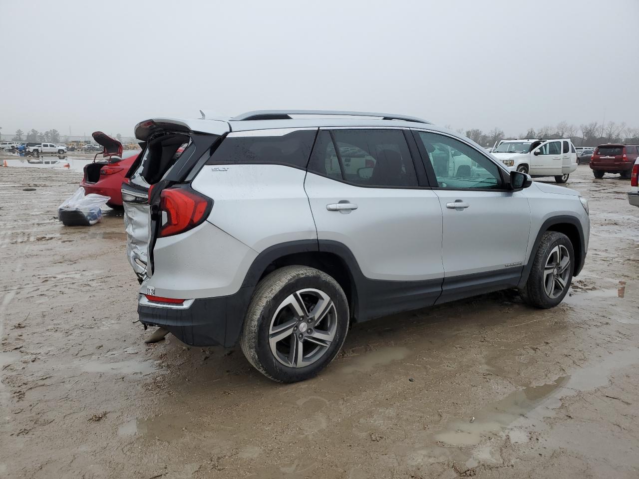 2020 GMC Terrain - Image 3