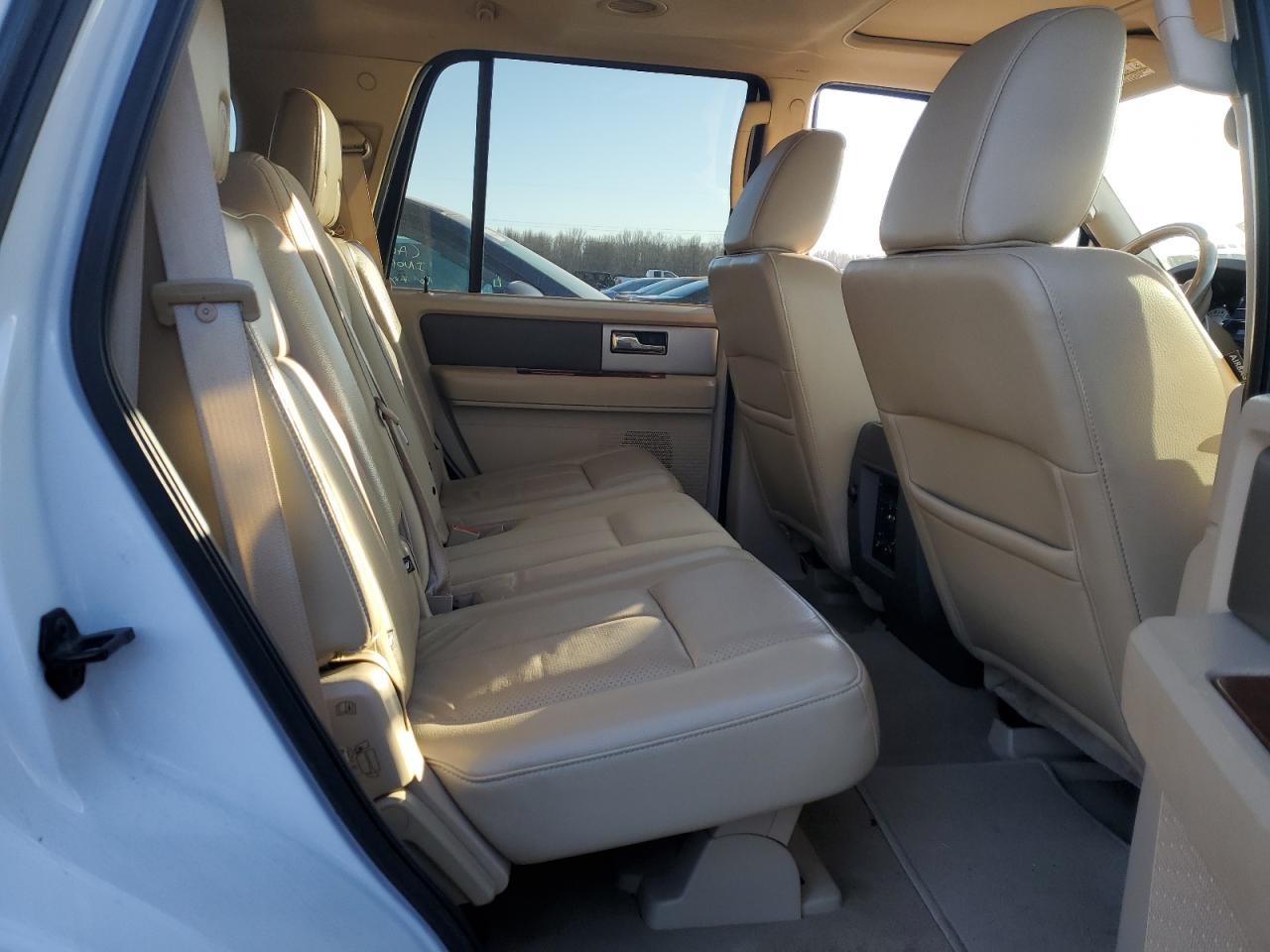 2009 Ford Expedition - Image 11