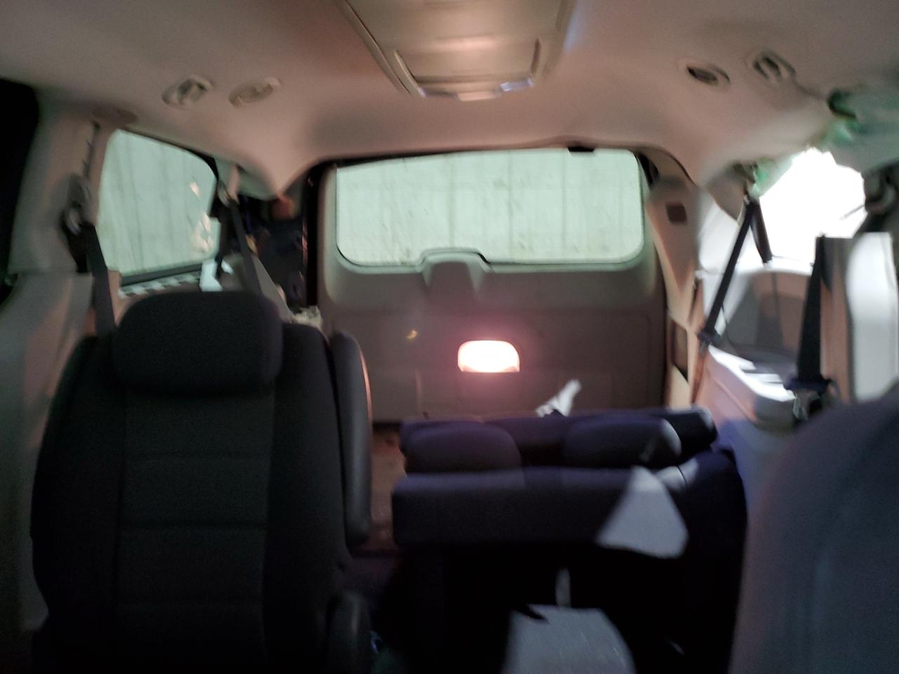 2008 Dodge Caravan - Image 10