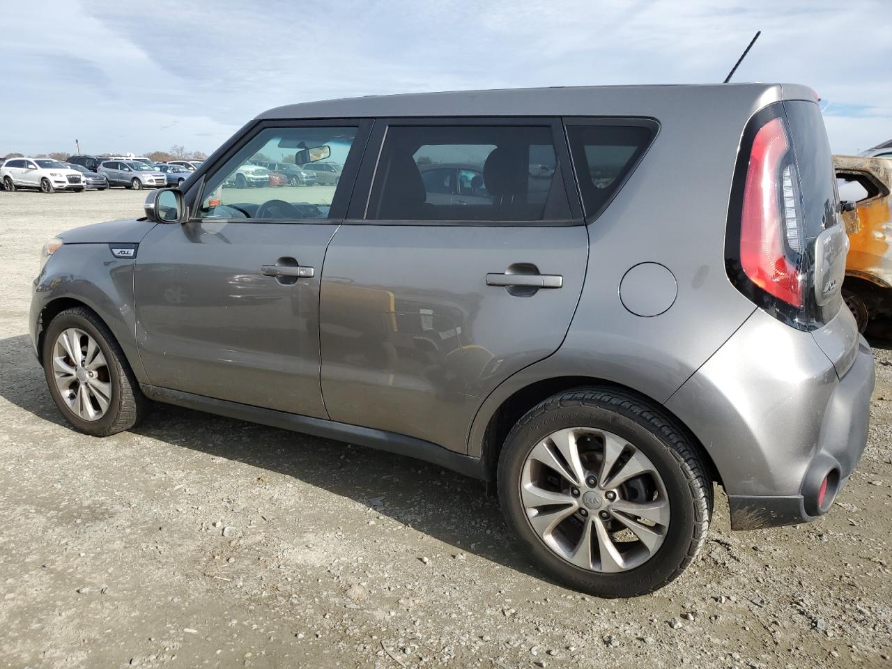 VIN KNDJP3A50E7062945 2014 KIA SOUL no.2