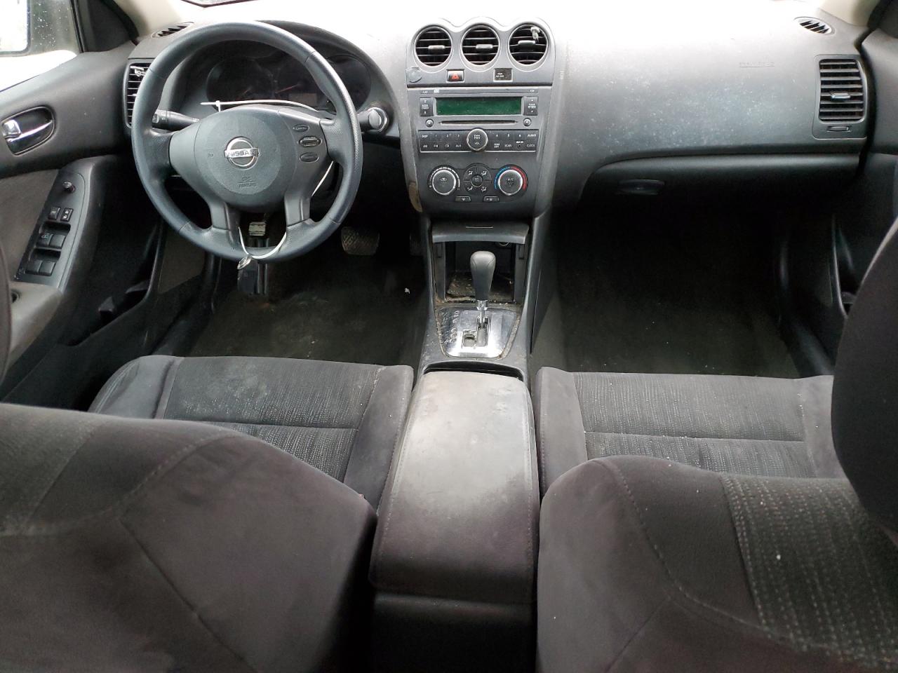 2011 Nissan Altima - Image 8