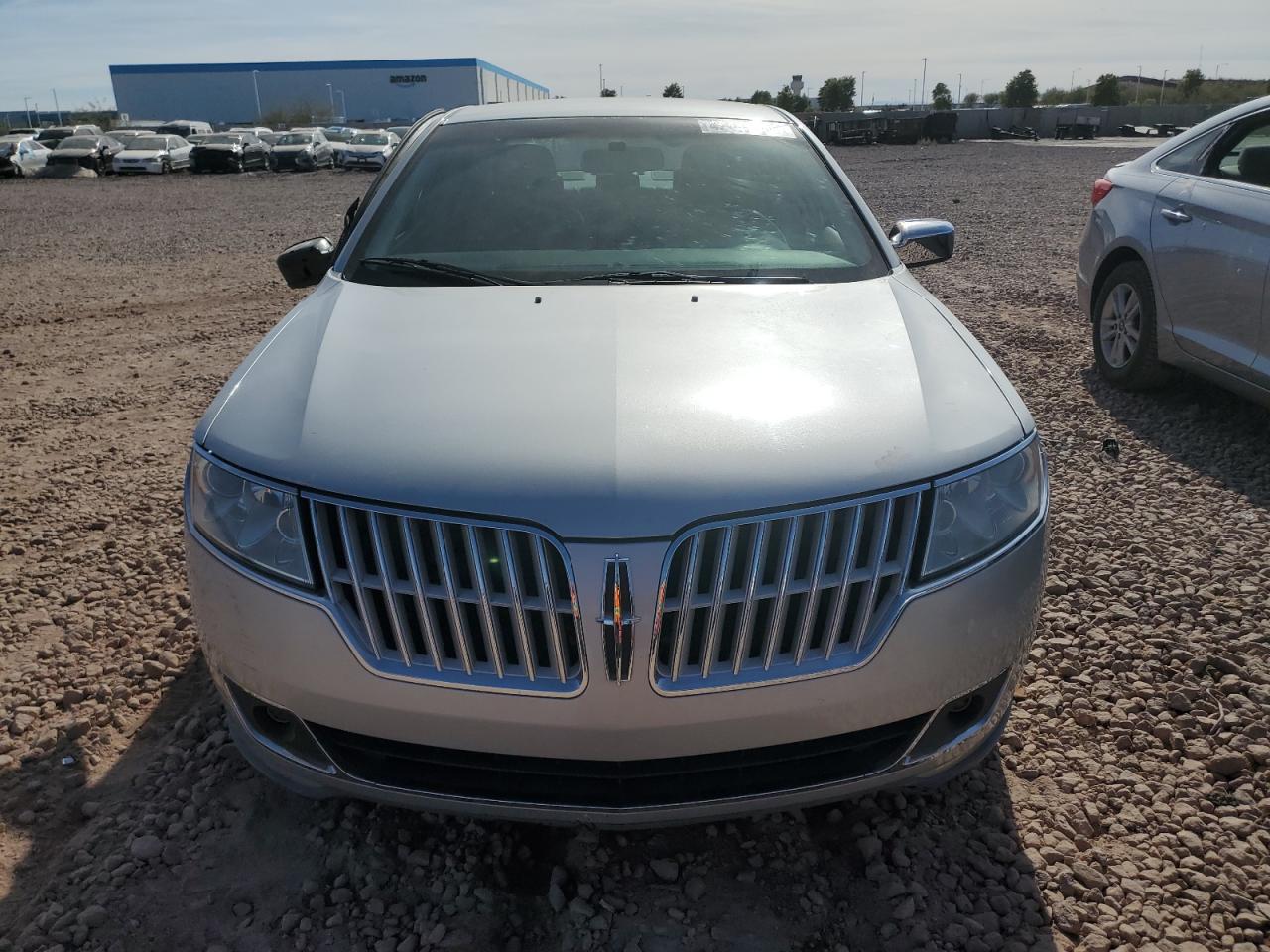 2010 Lincoln MKZ - Image 5