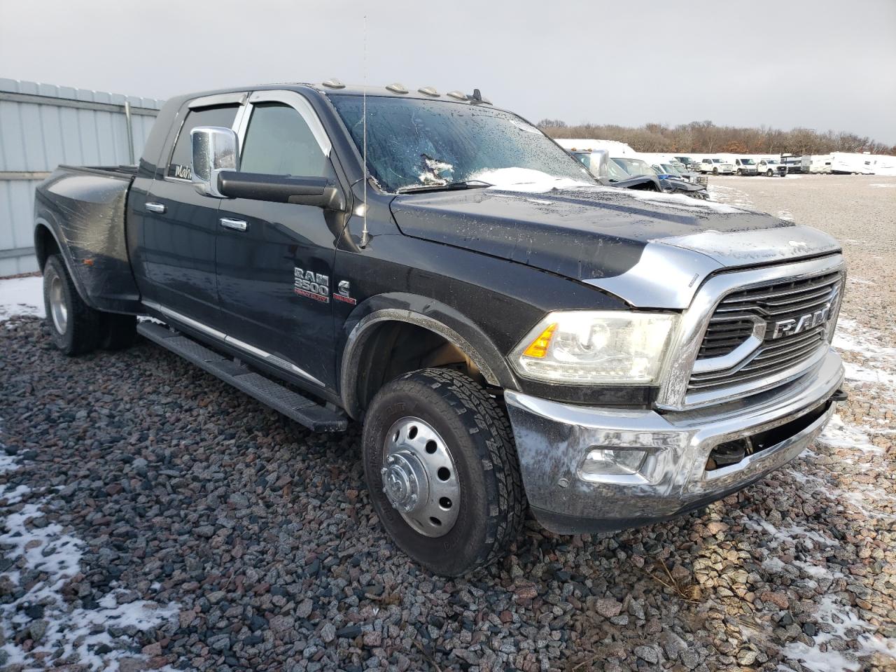 2018 RAM 3500 - Image 4