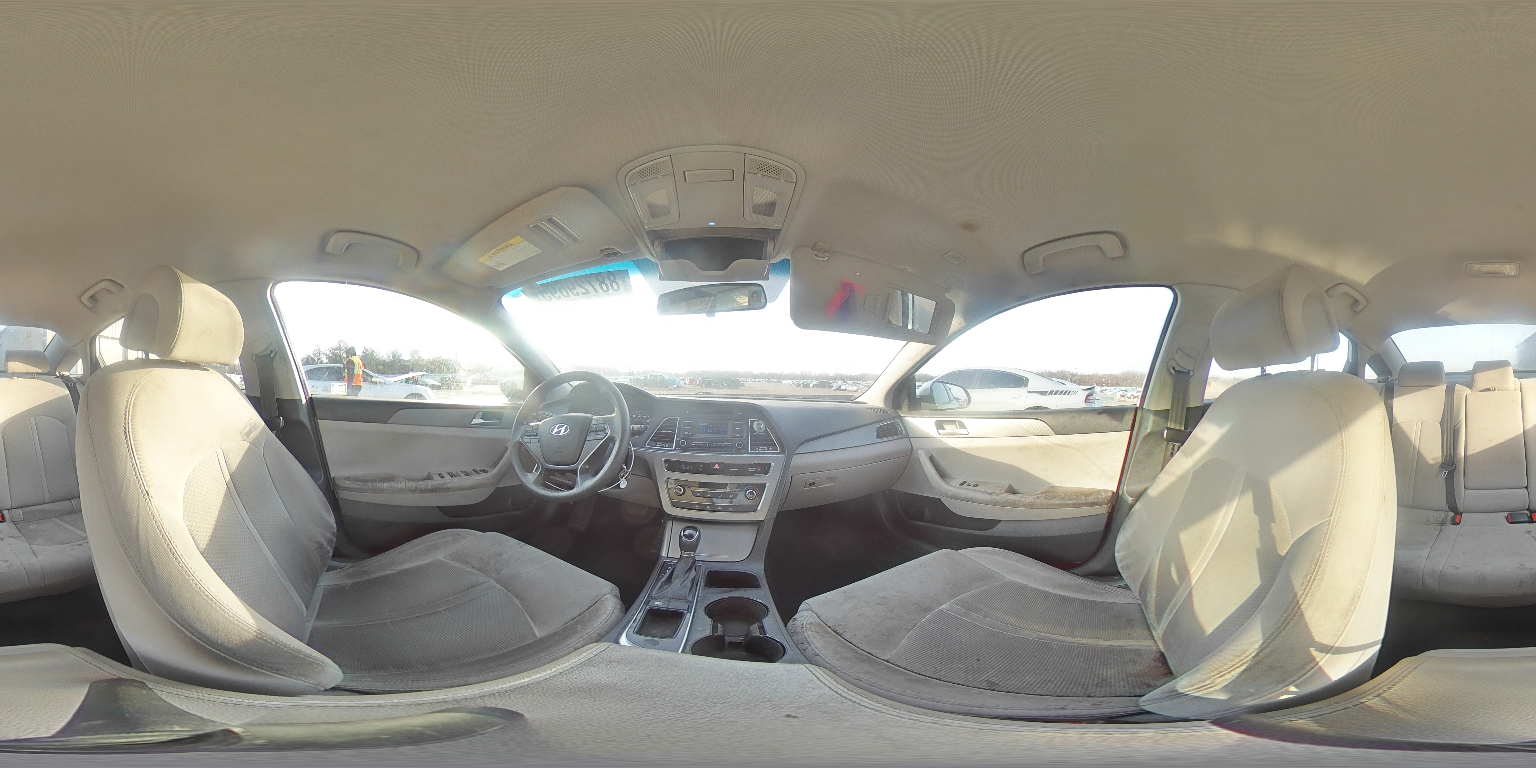 2015 Hyundai Sonata - Image 14