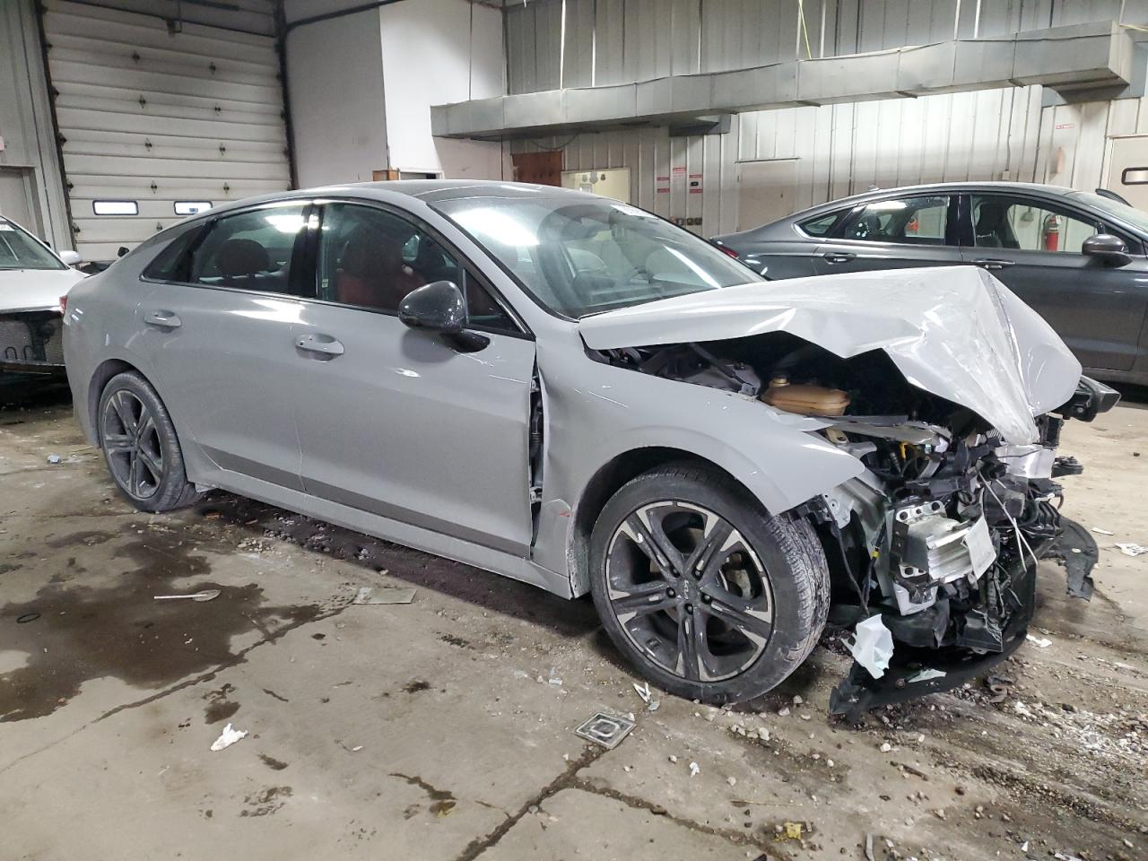 2023 Kia K5 - Image 4