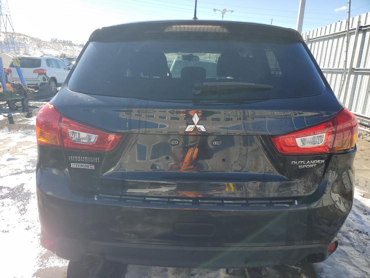 2014 Mitsubishi Outlander - Image 6