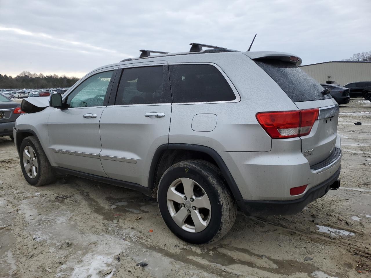 2013 Jeep Grand Cherokee - Image 2