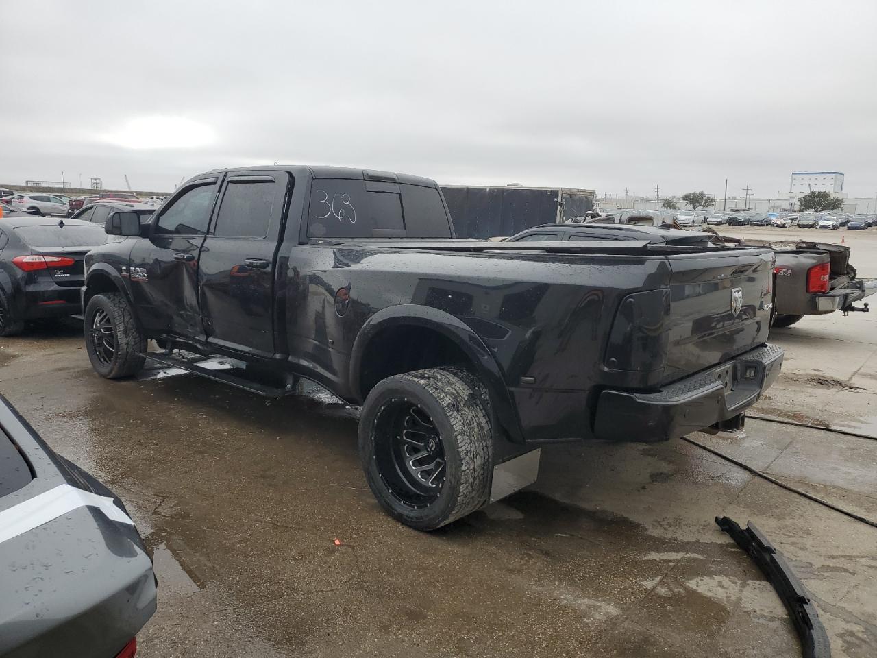 2018 RAM 3500 - Image 2