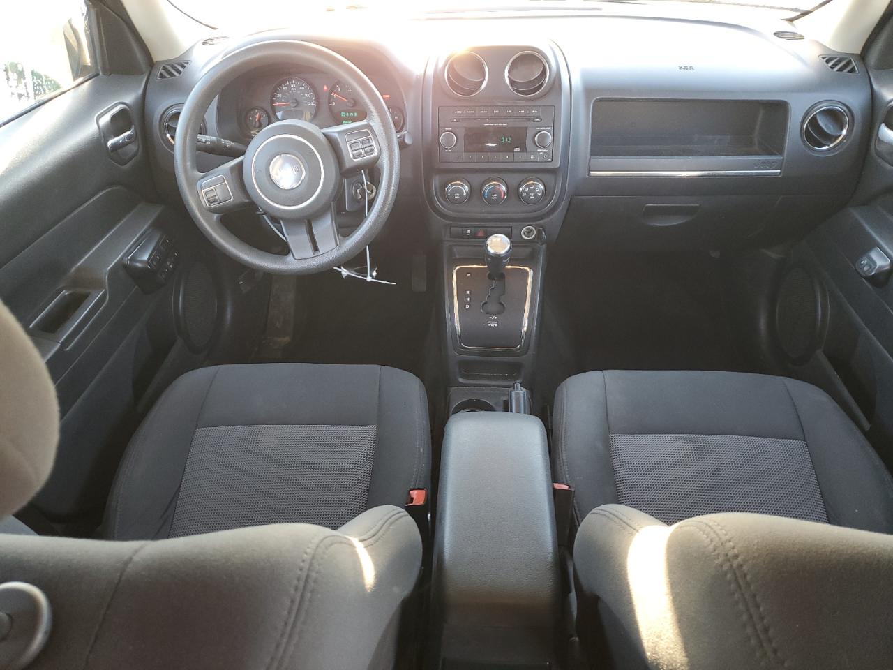 2013 Jeep Liberty (Patriot) - Image 8