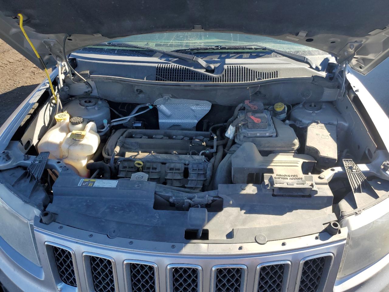 2016 Jeep Compass - Image 12