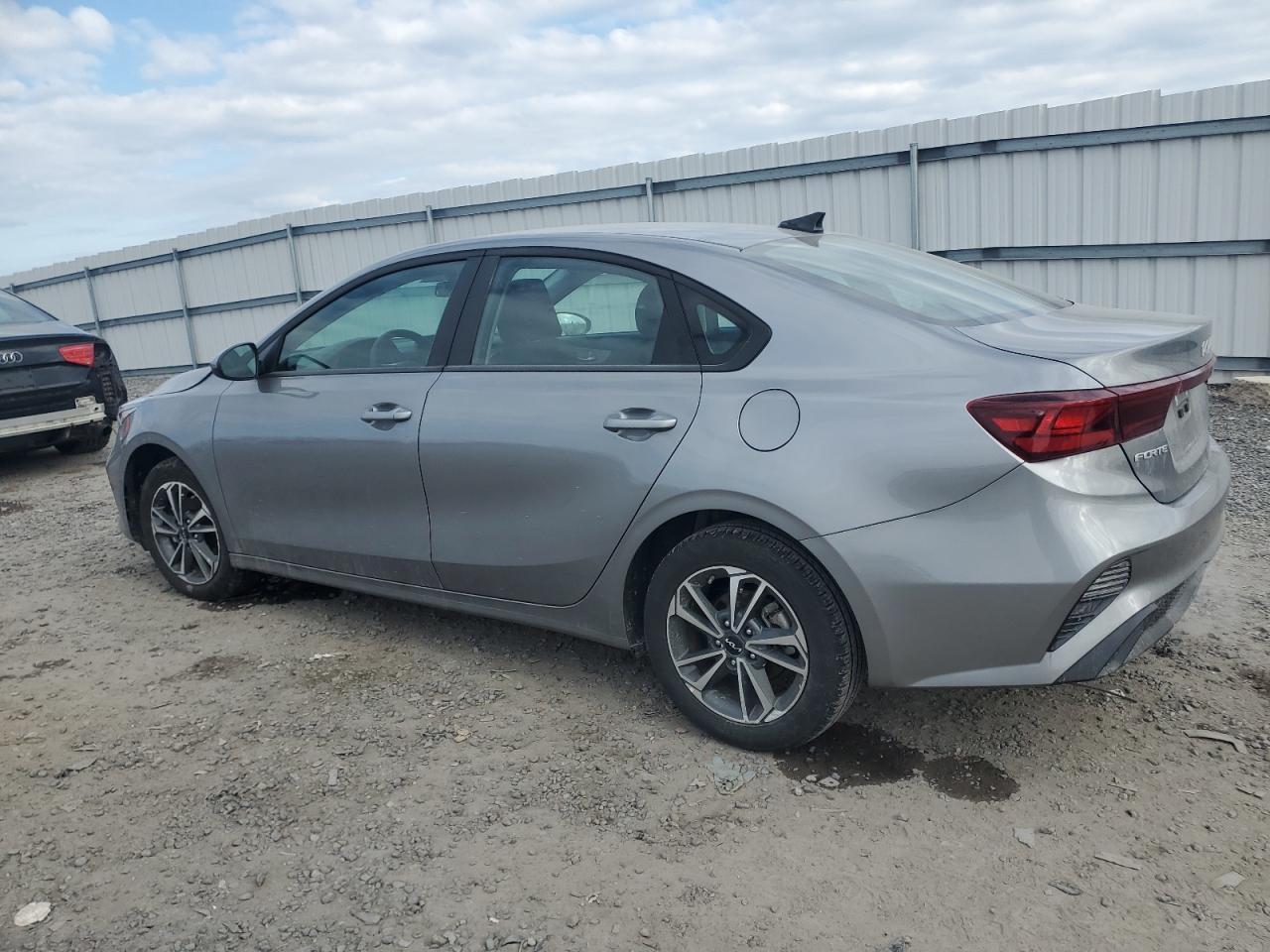 2024 Kia Forte - Image 2