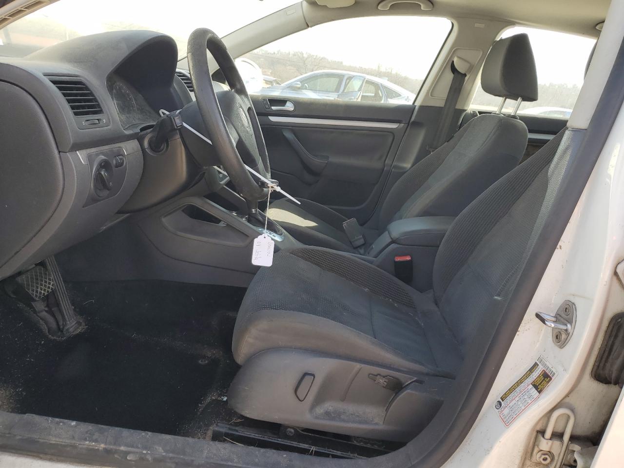 2009 Volkswagen Jetta - Image 7