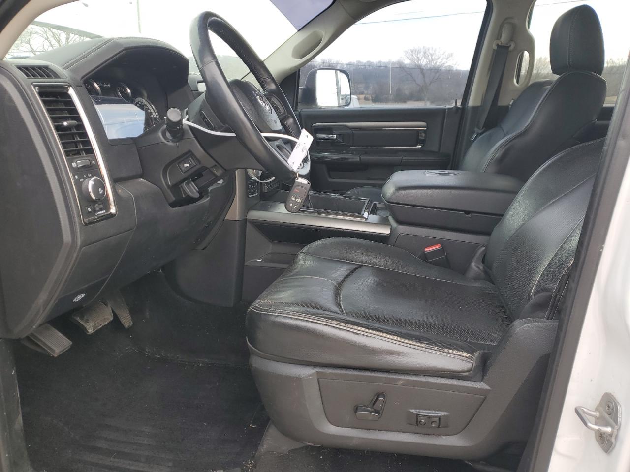 2014 RAM 1500 - Image 7