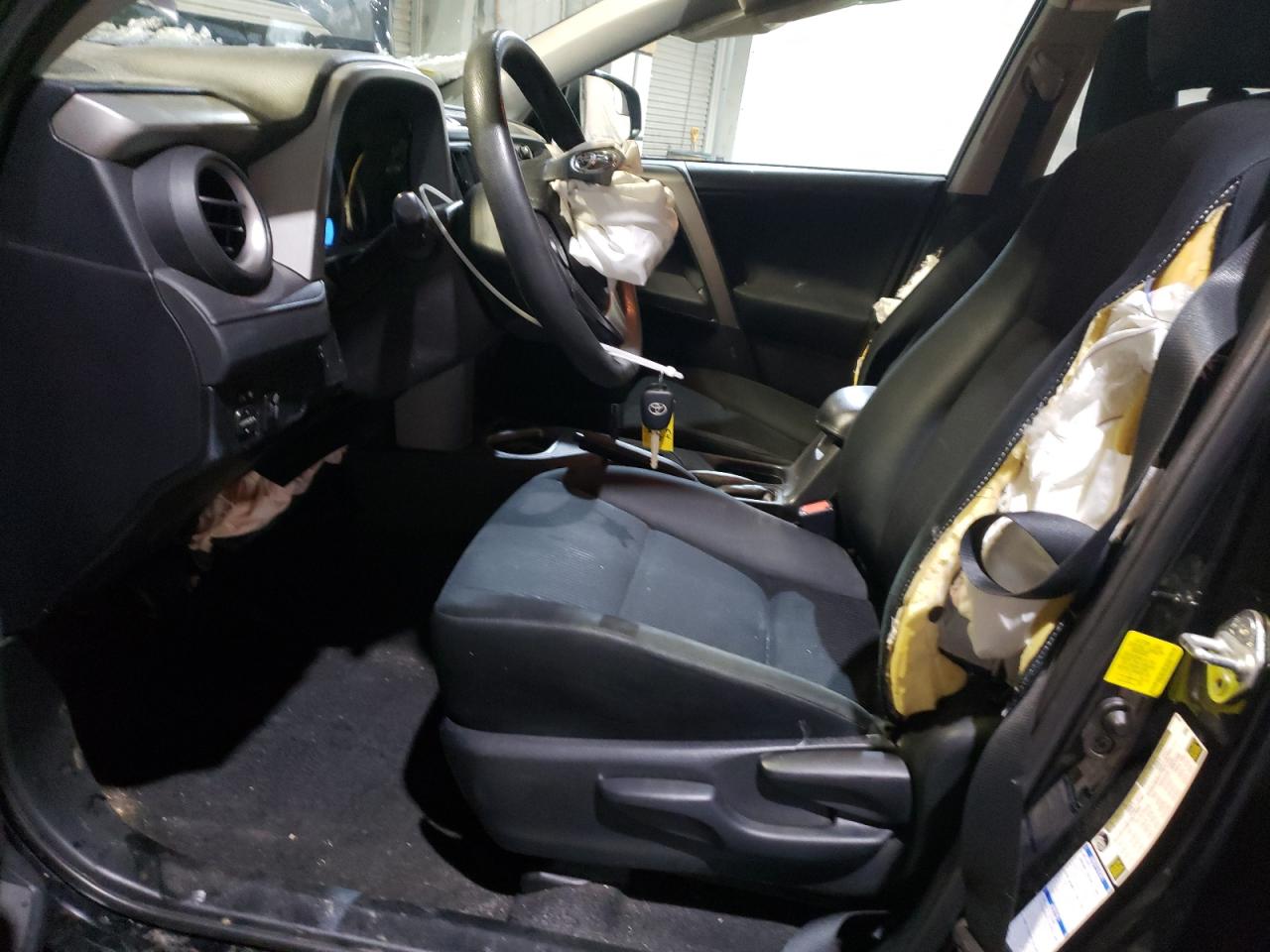 2016 Toyota RAV 4 - Image 7