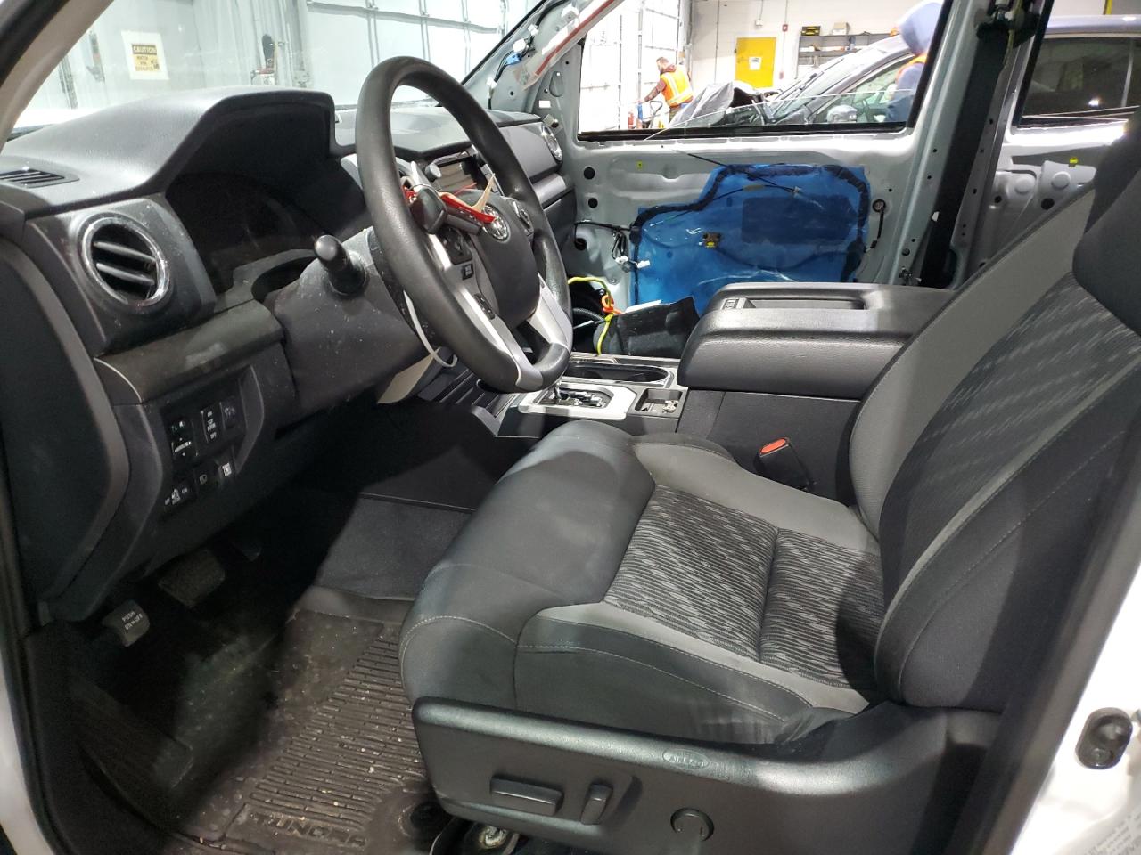 2021 Toyota Tundra - Image 7
