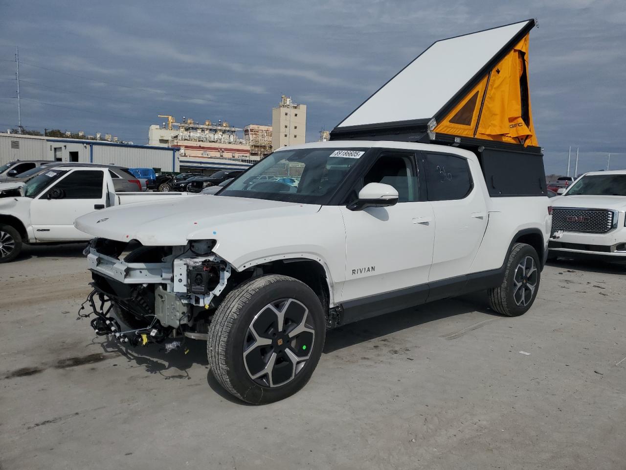 2023 Rivian R1T Adventure