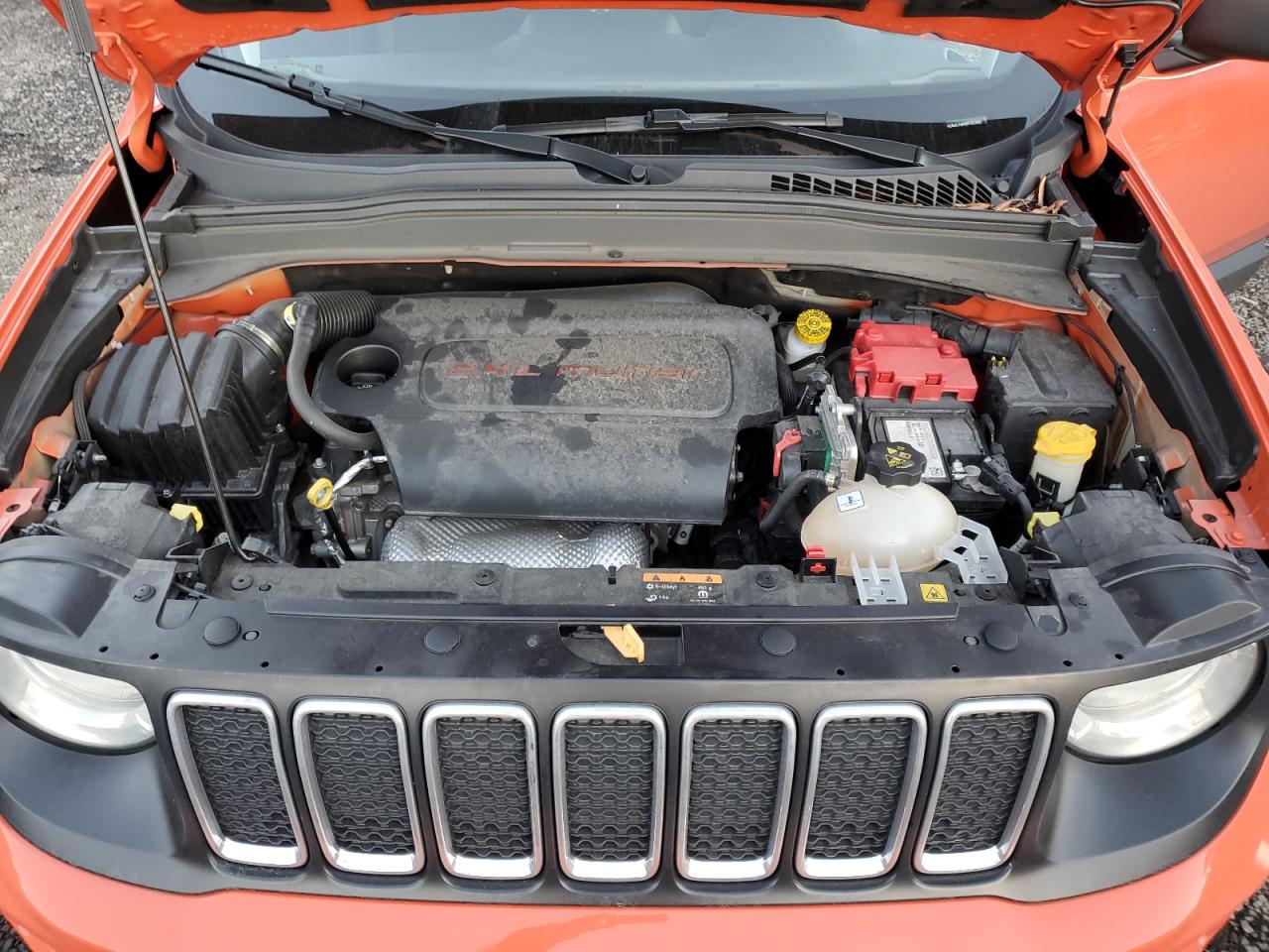 2021 Jeep Renegade - Image 12