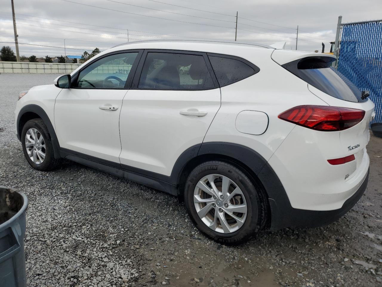 2021 Hyundai Tucson - Image 2